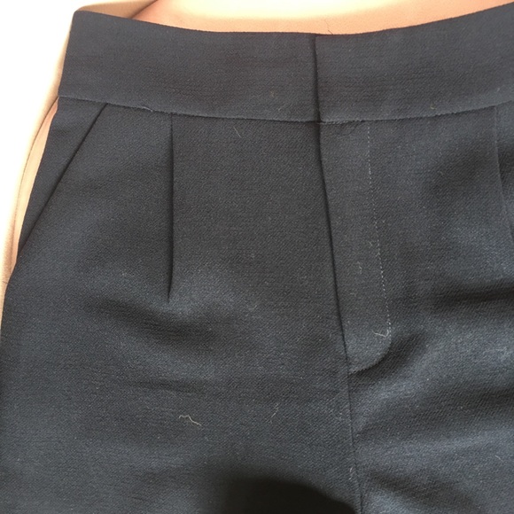 F21 Navy pleated high waisted shorts - Picture 2 of 8